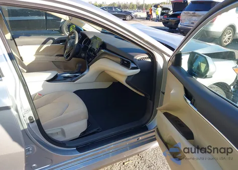 2022 Toyota Camry Le из США, поврежденный, VIN 4T1C11AKXNU004553